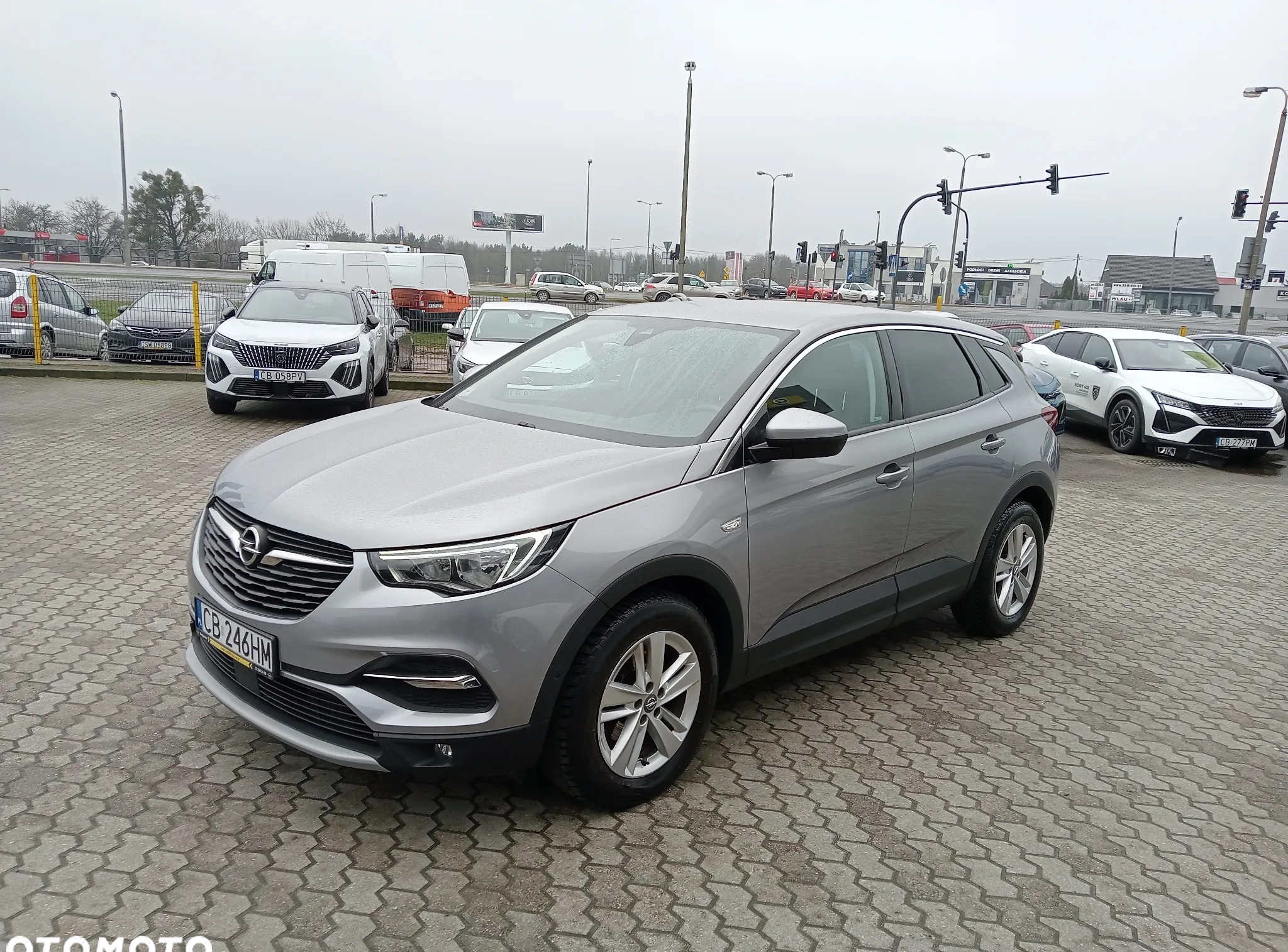 Opel Grandland X cena 69900 przebieg: 99800, rok produkcji 2017 z Małomice małe 46